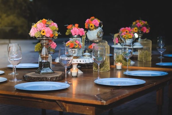 table-2690488_640